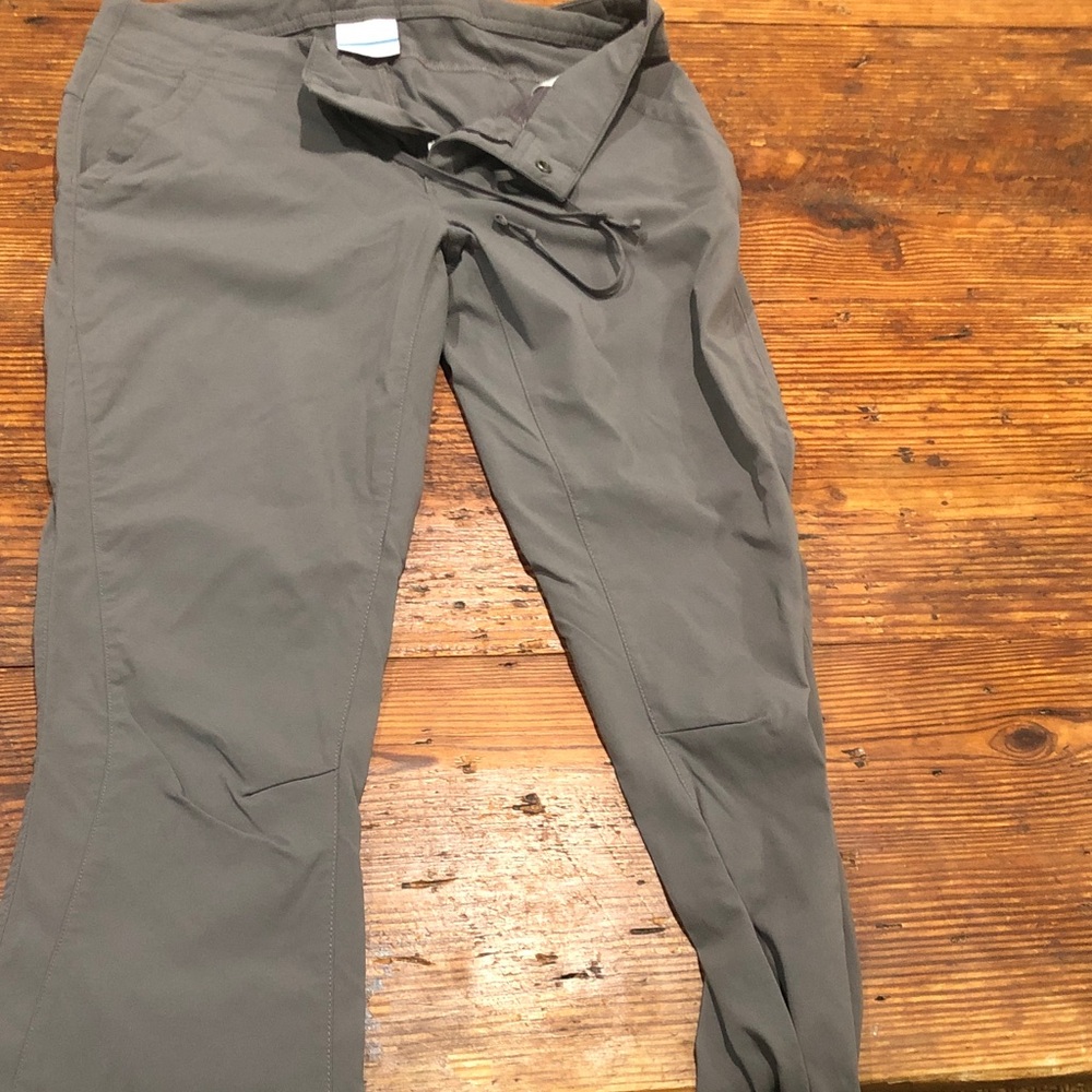 Columbia Women's Gray Panta